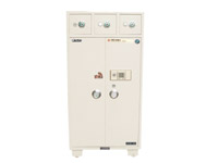 �y�б�����